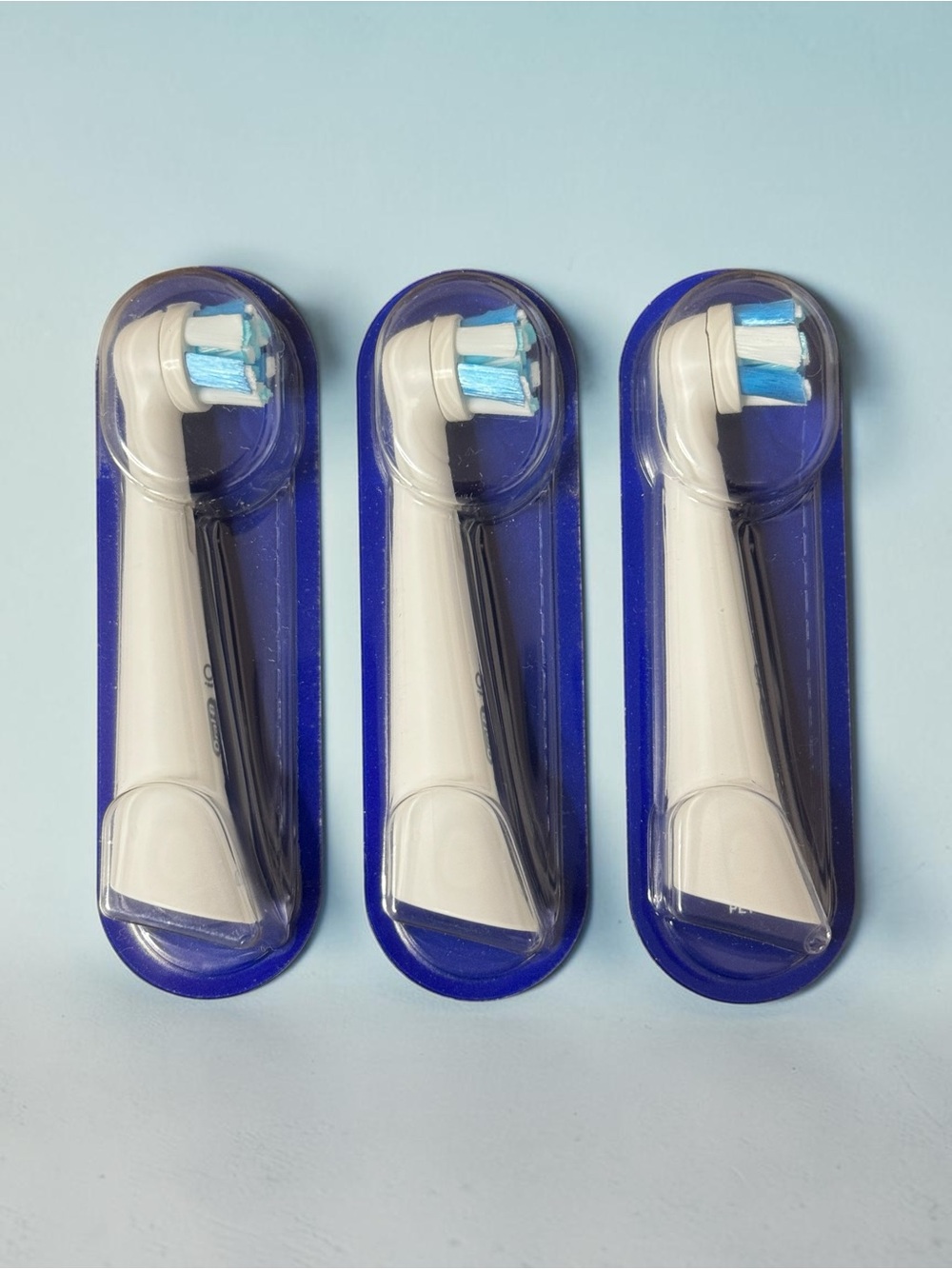 3 Oral-B iO Ultimate Clean Replacement Toothbrush Brush Heads White NEW